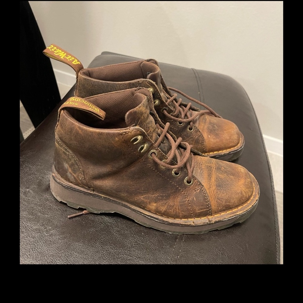 Dr. Martens Unisex Bodie Brown Leather Mid Ankle Lace Up Boots Size US M8 W9